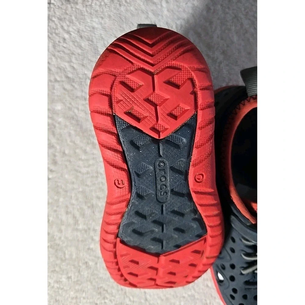 Crocs Slipon Shoes Boys Size 11 Shoes Navy Blue &‎ Red